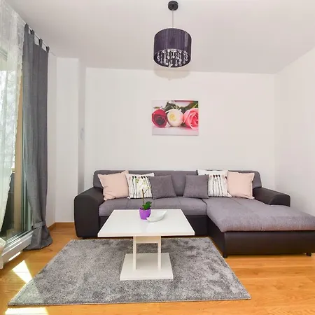 Evelin 4* ماكارسكا