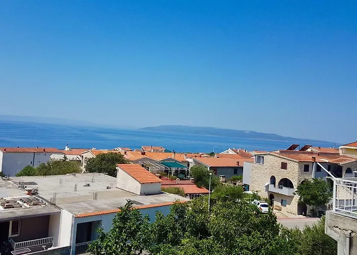 Evelin 4* Макарска